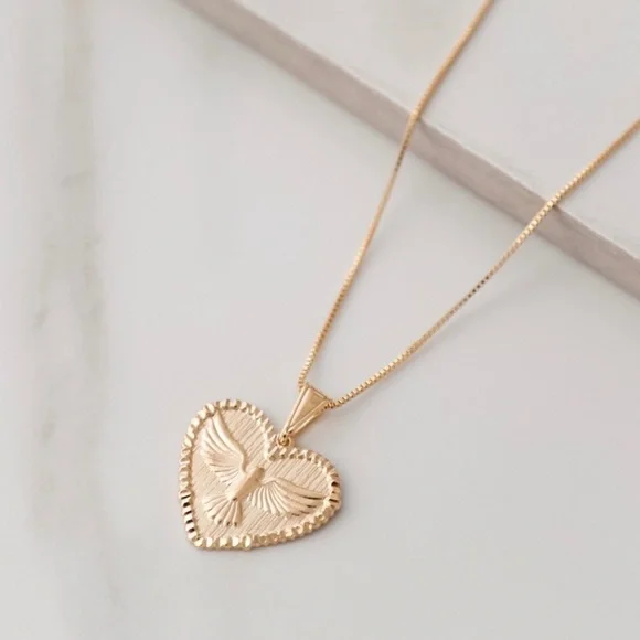 Dove Heart Necklace | 18k Gold Filled - Picture 1 of 8